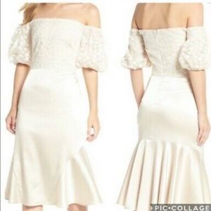 NWT NORDSTROM Gal Meets Glam Dress Off the Shoulder